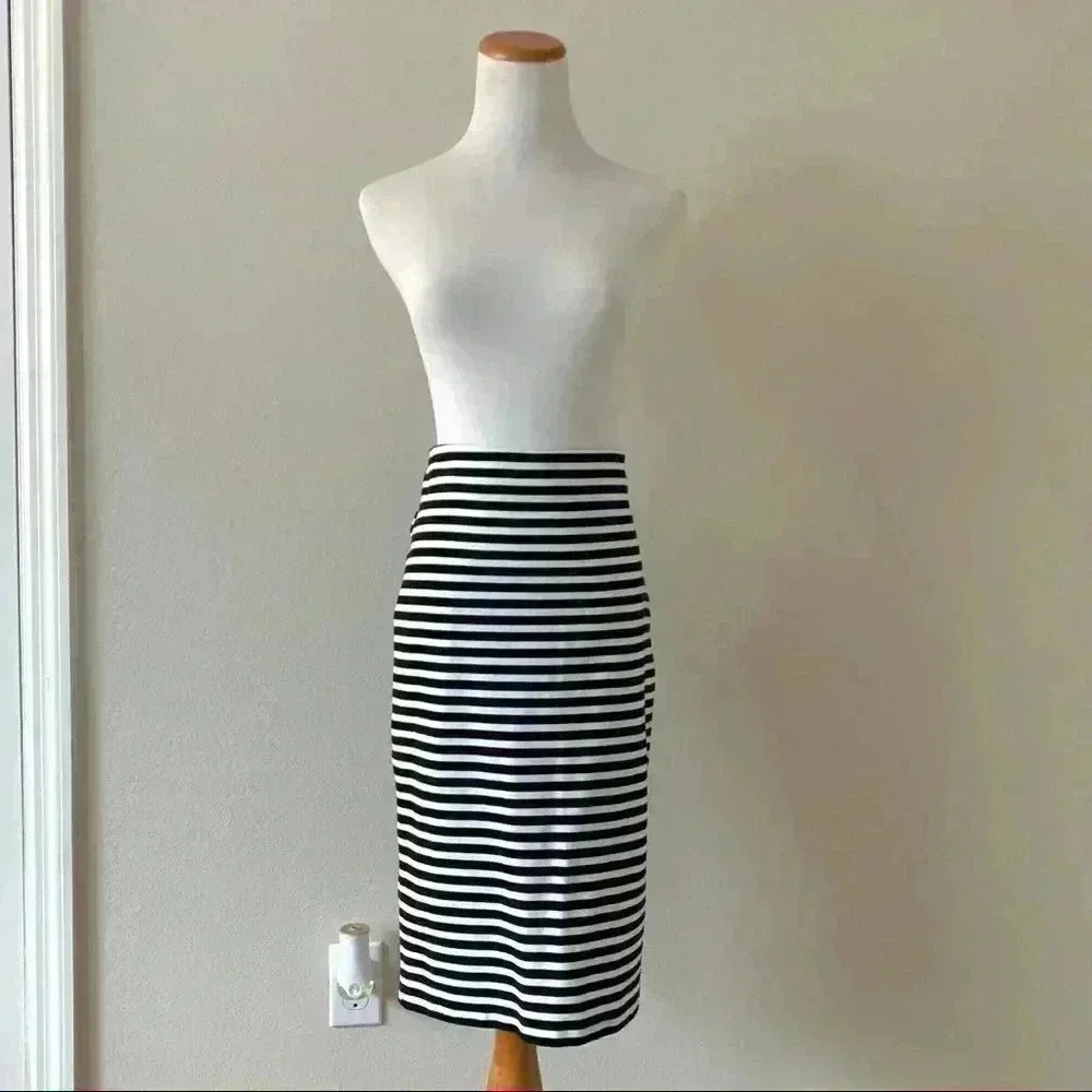 Merona black and white striped midi pencil skirt with zipper